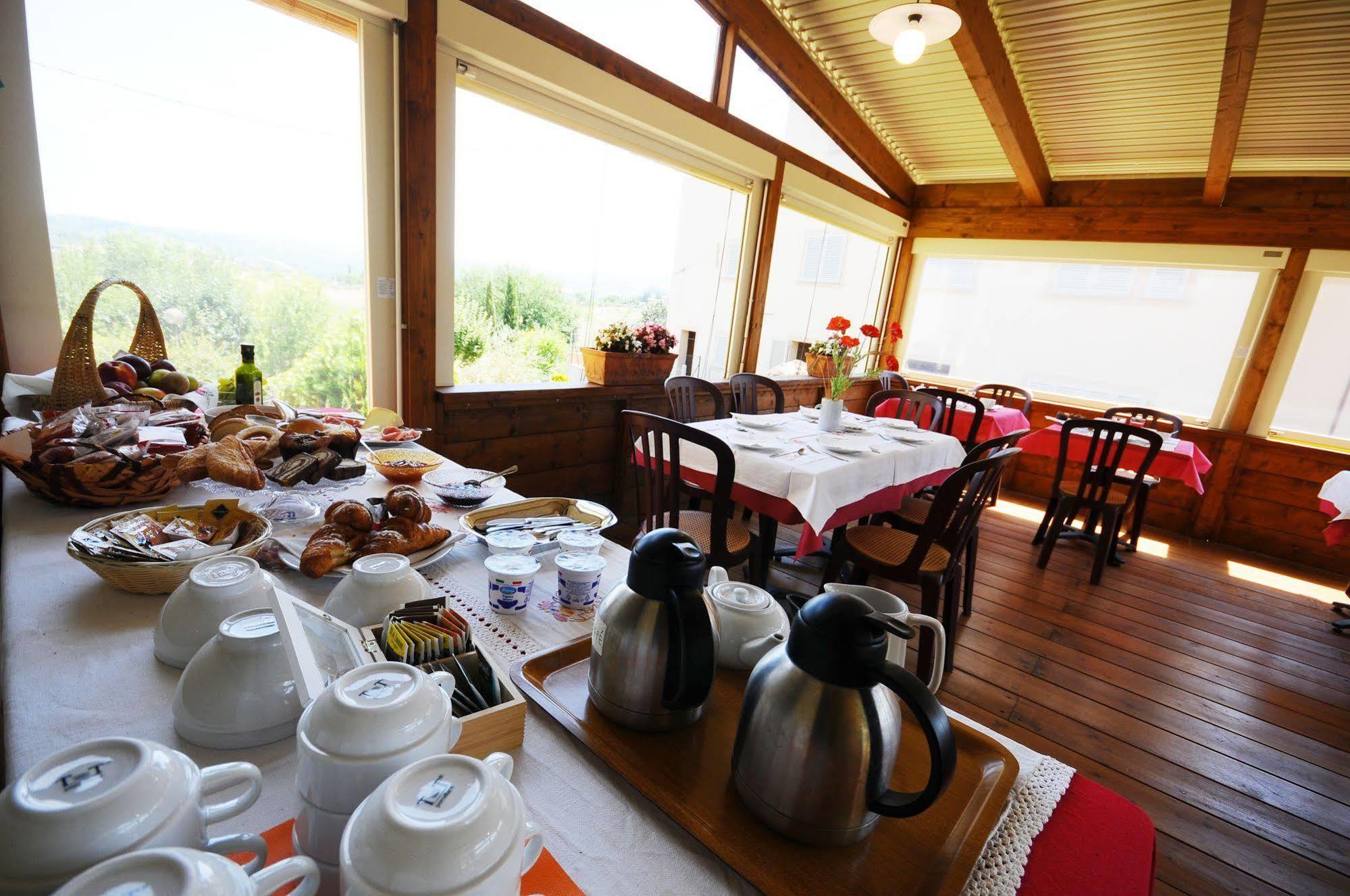 فندق هوتل بريمافيرا Barberino di Val dʼElsa المظهر الخارجي الصورة